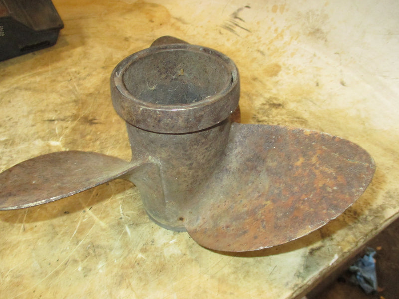 Evinrude 35hp 2 stroke outboard stainless steel propellor