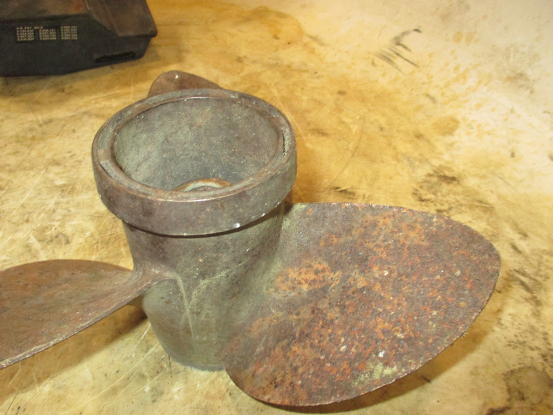 Evinrude 35hp 2 stroke outboard stainless steel propellor