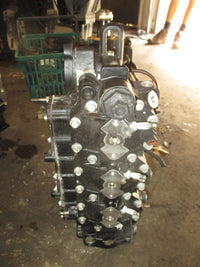 Load image into Gallery viewer, Evinrude Etec 90hp 2 stroke outboard crankcase powerhead
