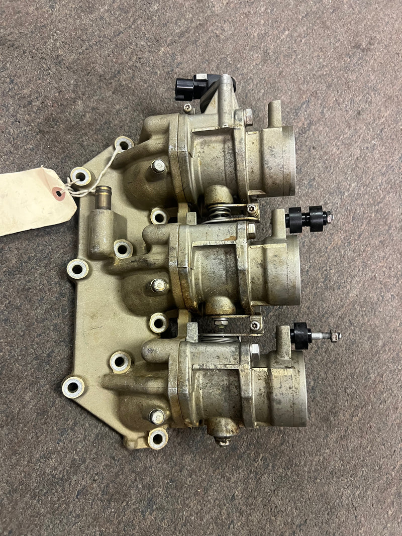 Yamaha 225hp 4 stroke outboard starboard intake manifold (69J-1375A-00-00)