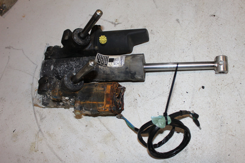 Mercury Optimax 150hp 2 Stroke Outboard Tilt Trim Unit (Parts)