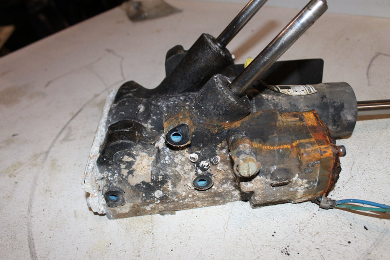 Mercury Optimax 150hp 2 Stroke Outboard Tilt Trim Unit (Parts)