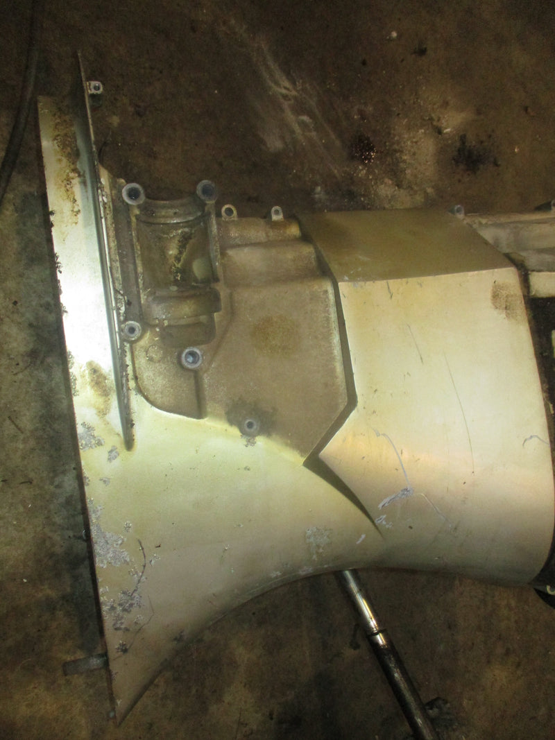 Honda BF200hp 4 stroke outboard upper casing, oil pan and oil pump