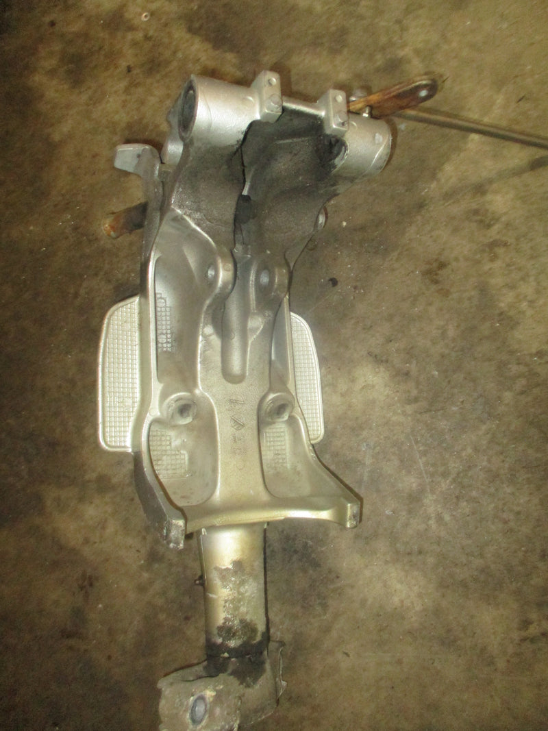 Honda BF200hp 4 stroke outboard swivel bracket (50200-ZY3-406ZA)