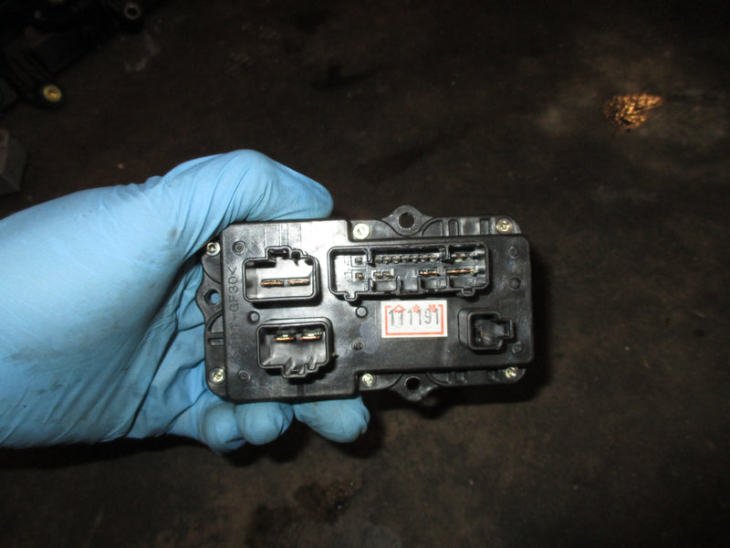 Yamaha 150hp 4 stroke outboard fuse box (63P-82170-02-00)