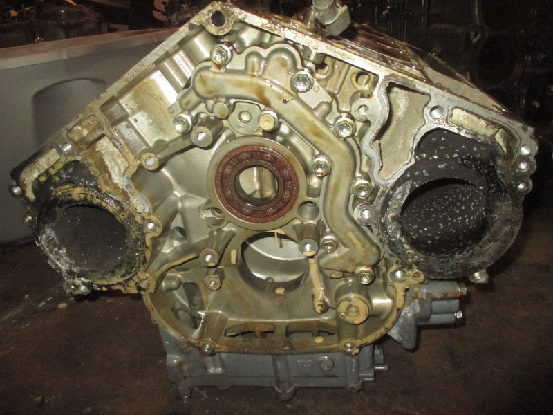 Suzuki DF 300/350Bhp Outboard Crankcase Block (Parts)