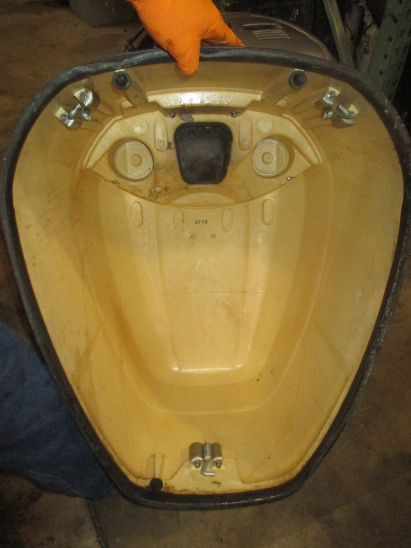 Yamaha 200hp 2 Stroke Outboard Top cowling