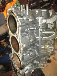 Load image into Gallery viewer, Yamaha 200hp 2 Stroke Outboard Crankcase block (64E-00)
