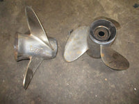 Load image into Gallery viewer, Evinrude Ficht 175hp 2 stroke outboard viper stainless steel propeller set
