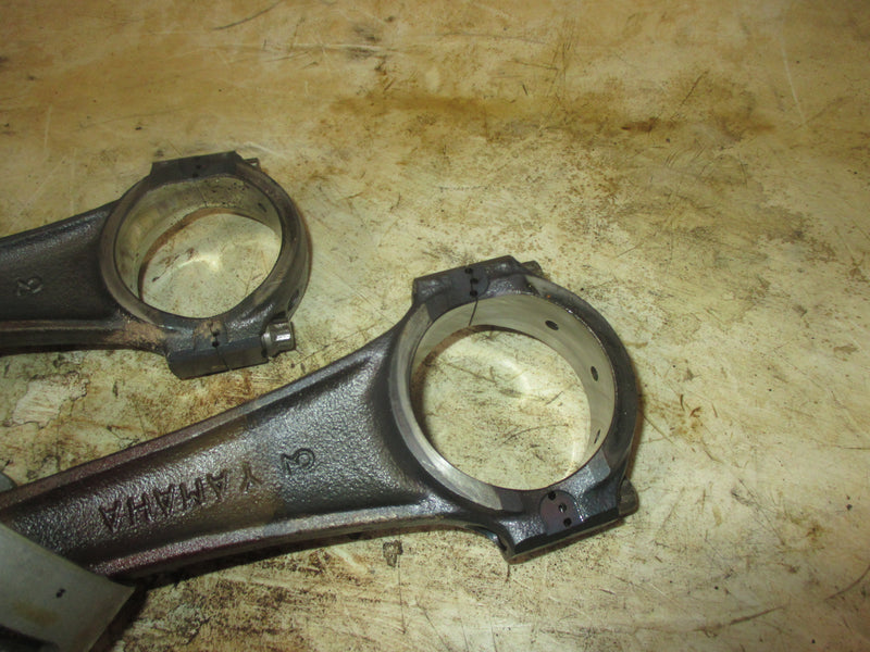 Yamaha 200hp 2 Stroke Outboard Starboard piston and rod set of 2 (64D-01)