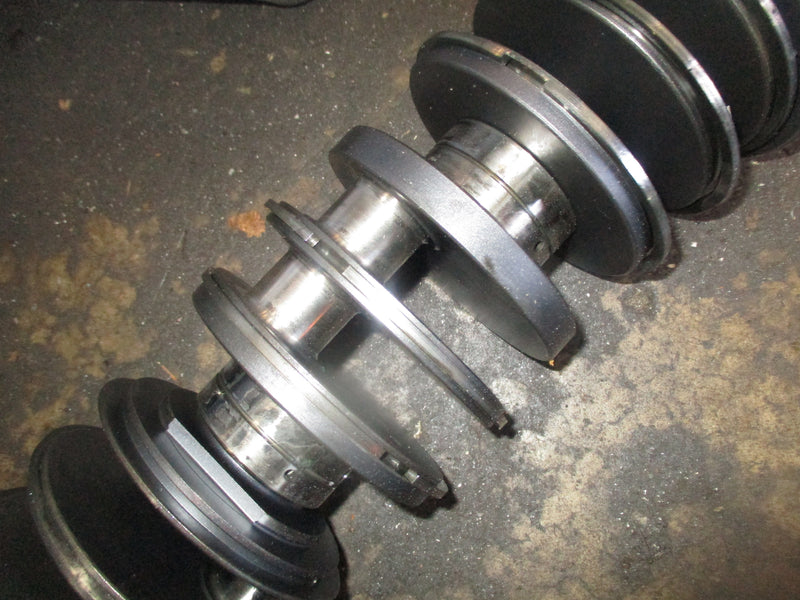 Mercury Optimax 135hp outboard crankshaft (850690)