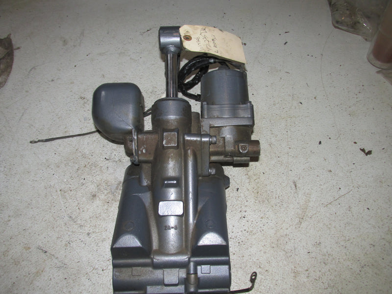 Yamaha 225hp 2 Stroke Outboard Showa Tilt Trim Unit