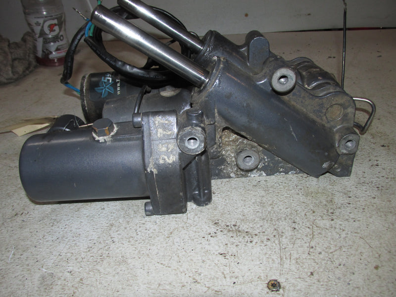 Yamaha 225hp 4 Stroke Outboard Tilt Trim Unit