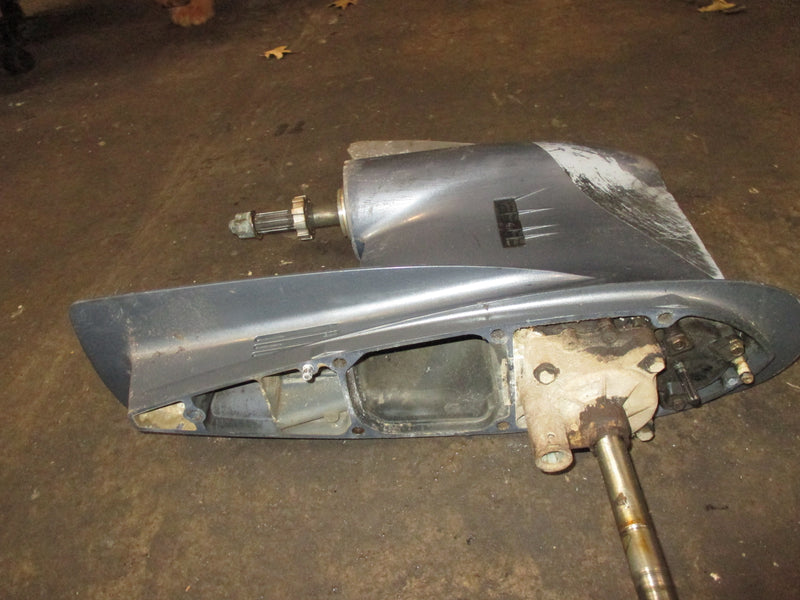 Yamaha 200hp 4 stroke outboard 25 inch standard rotation lower unit