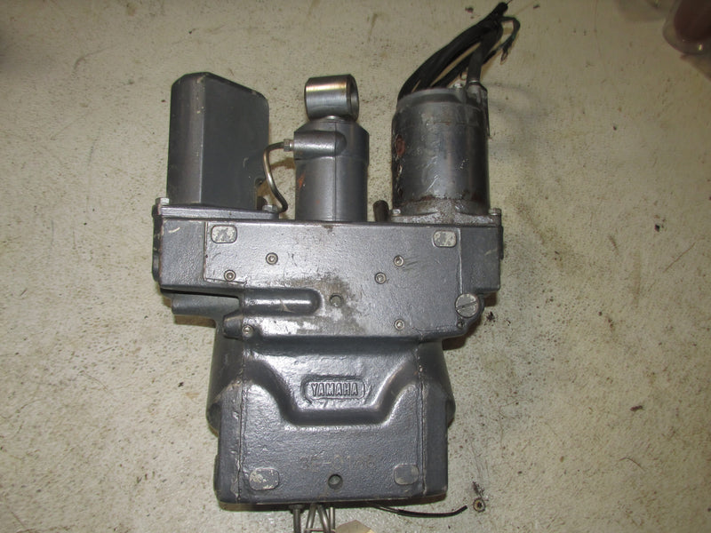 Yamaha 115-200hp Outboard Older Style Tilt Trim Unit