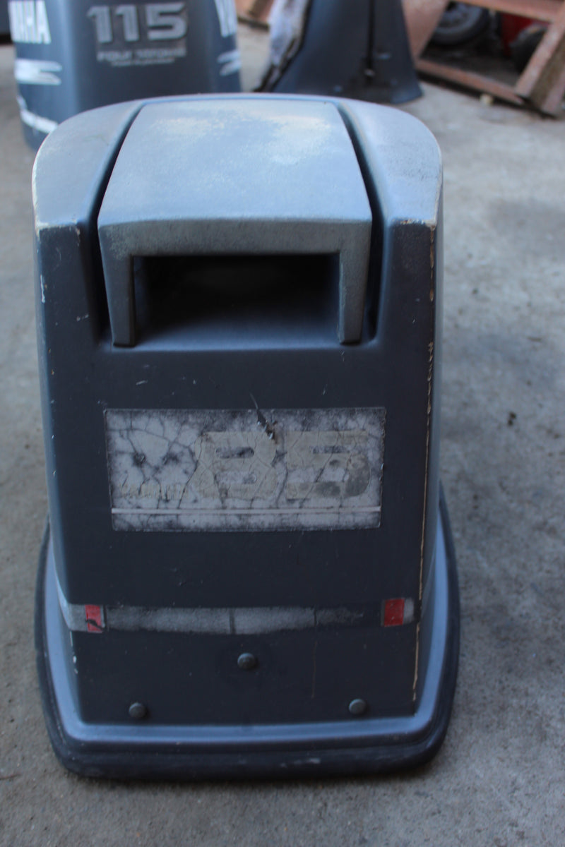 Yamaha 85HP 2 Stroke Outboard Top Cowling