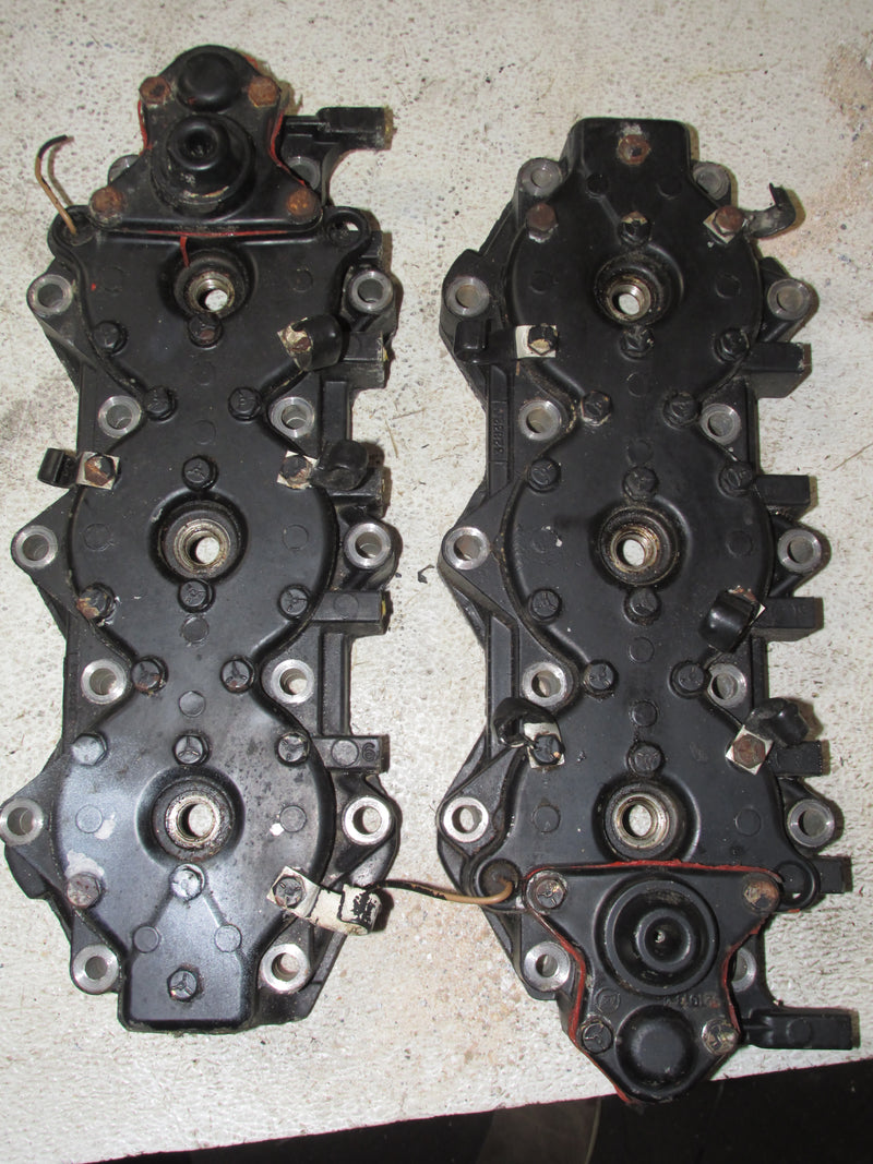 Johnson 150hp 2 Stroke Outboard Cylinder Head Set (328324/328325)