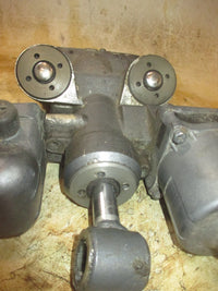 Load image into Gallery viewer, Yamaha 200hp 2 Stroke Outboard Tilt trim unit (64E-43800-00-4D)
