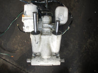 Load image into Gallery viewer, Evinrude Ficht 175hp outboard tilt trim unit

