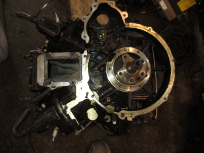 Evinrude Ficht 175hp outboard crankcase powerhead