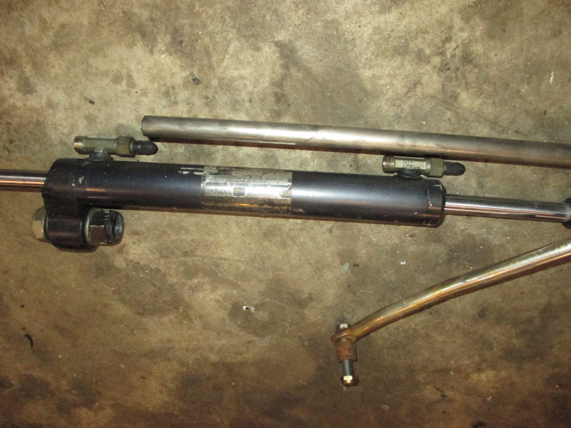 Outboard hydraulic steering cylinder (HC4600H)