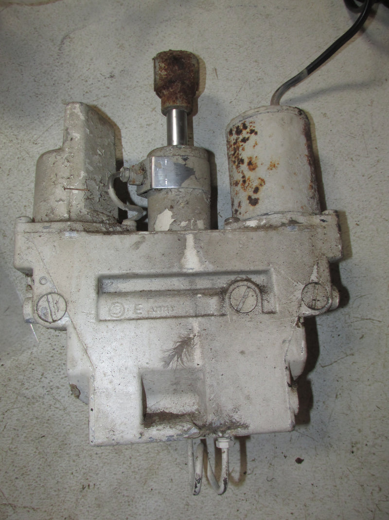 Johnson 150hp 2 Stroke Outboard Tilt Trim Unit (391099)