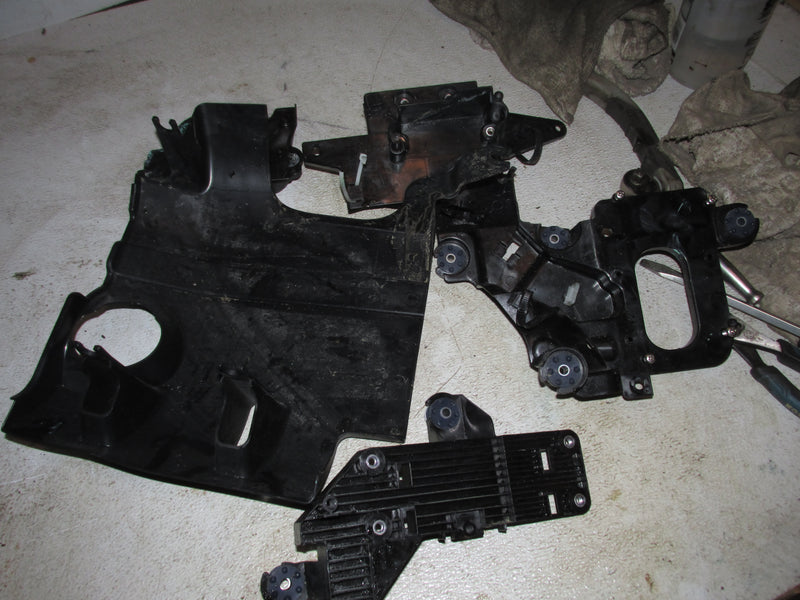 Yamaha VMAX 115hp 4 Stroke Outboard Miscellaneous Plastics Set