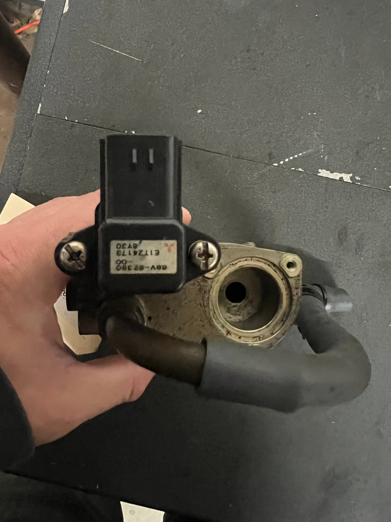 Yamaha 115hp 4 stroke outboard map sensor with bracket 68V-82380-00