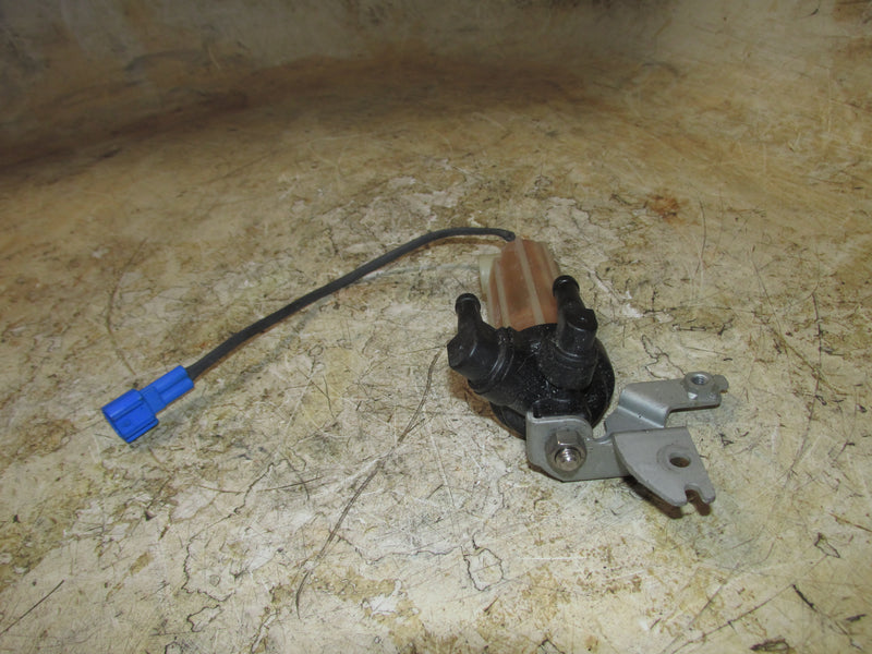 Yamaha 90hp 4 Stroke Outboard Fuel Filter and Sensor (6D8-24560-00-00)