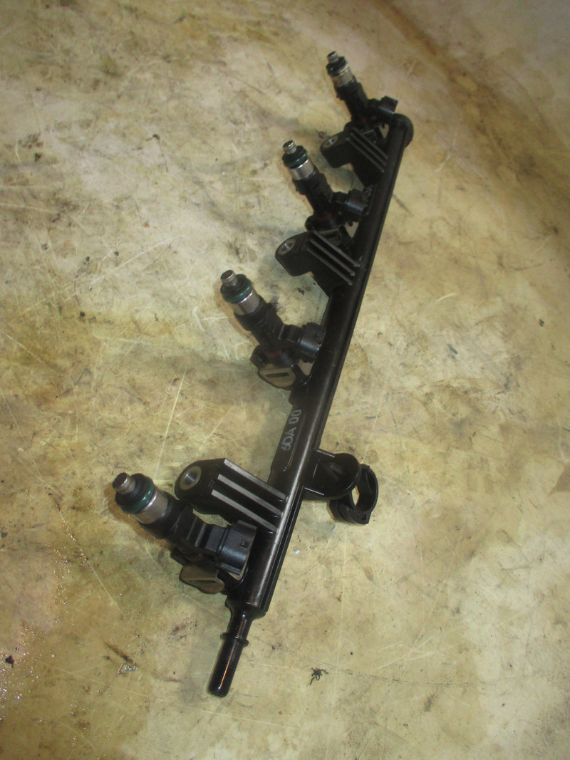 Yamaha 200hp 4 cyl 4 stroke outboard fuel rail injector set (6DA-00)