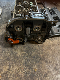 Load image into Gallery viewer, Suzuki DF250 250hp outboard port cylinder head
