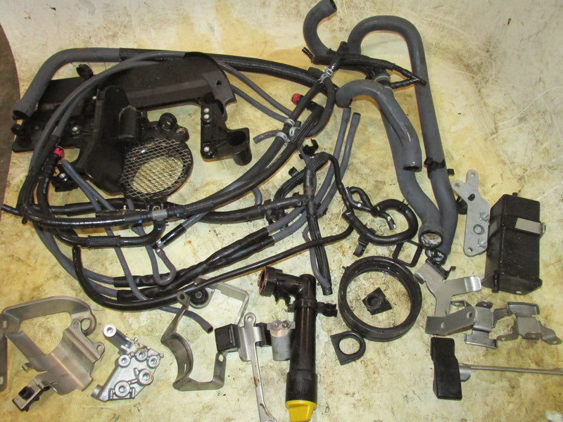 Yamaha SHO VMAX 250hp 4 Stroke Outboard Misc Fuel Hose and Bracket Set