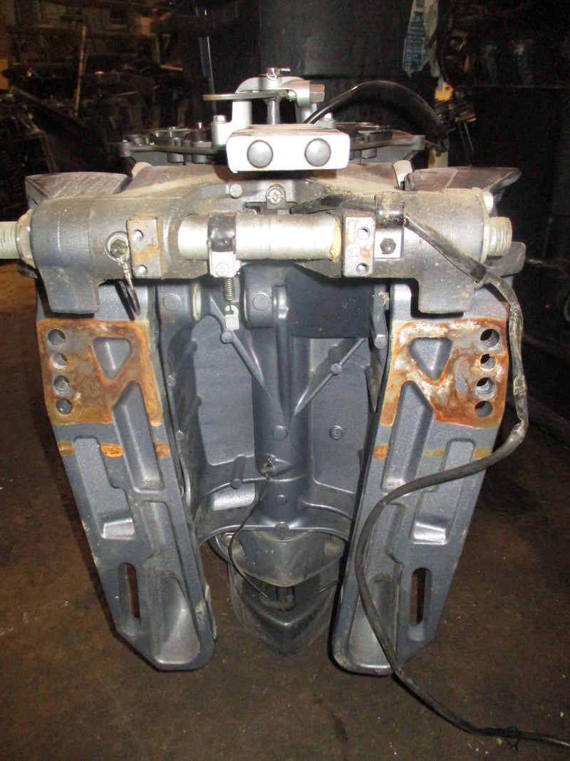 Yamaha 115hp 4 stroke outboard 20" shaft mid section