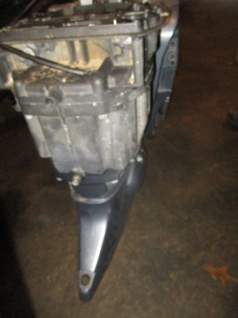 Yamaha 115hp 4 stroke outboard 20" shaft mid section