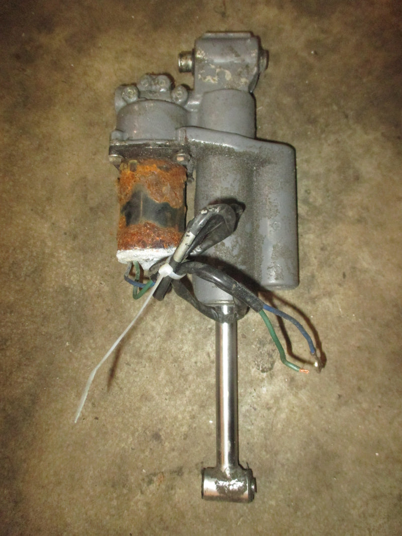 Honda BF50A 50hp 4 stroke outboard tilt trim unit
