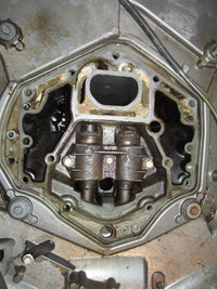 Load image into Gallery viewer, Yamaha 250hp 3.3L 4 Stroke Outboard 25" Midsection
