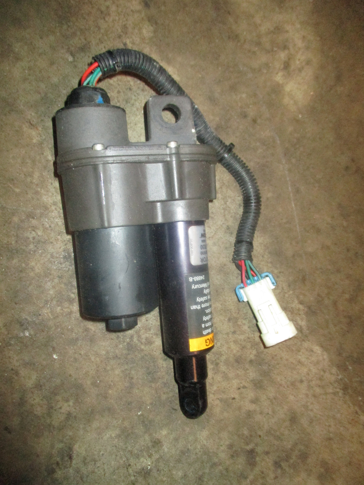 Mercury Verado 250hp outboard shift actuator (8M007030)