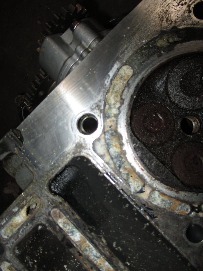 Johnson Suzuki 115hp 4 stroke outboard cylinder head