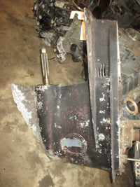 Load image into Gallery viewer, Suzuki 150hp 2 stroke outboard 25 inch lower unit
