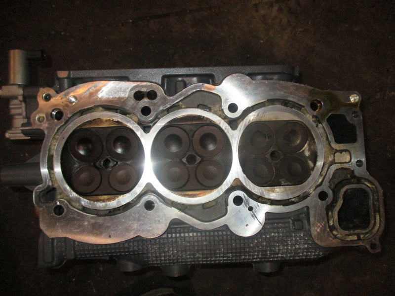 Yamaha 4.2L 250hp outboard port cylinder head (6CE-00)