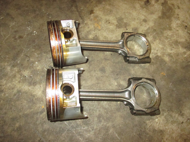 Johnson Suzuki 115hp 4 stroke outboard piston and rod (12111-90J01)