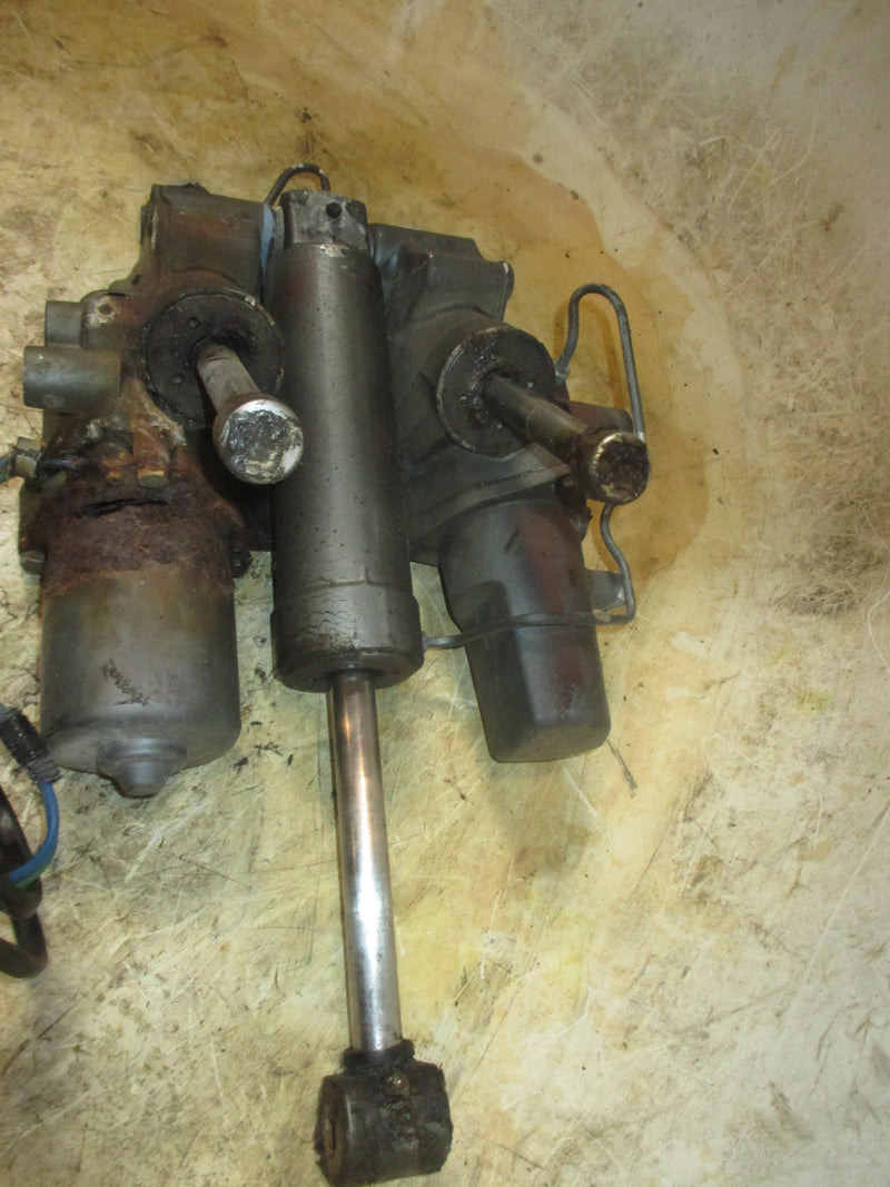 Suzuki 150hp 2 stroke outboard Tilt trim unit