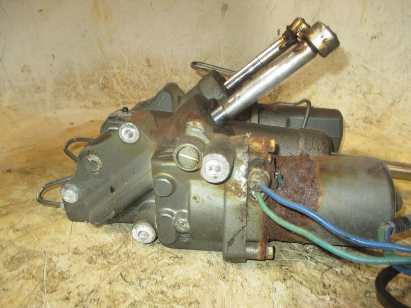 Suzuki 150hp 2 stroke outboard Tilt trim unit