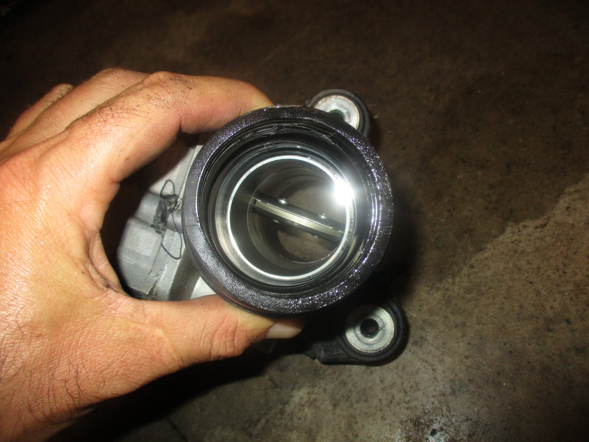 Mercury Verado 250hp outboard boost control valve (884408