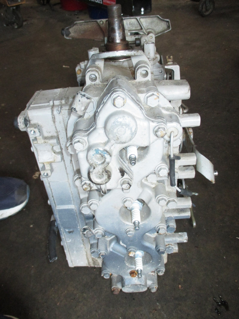 Johnson 60/70hp 2 stroke outboard crankcase powerhead 389235