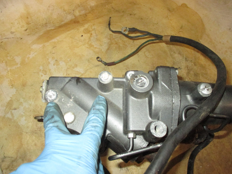 Suzuki DT90 90hp outboard tilt trim unit