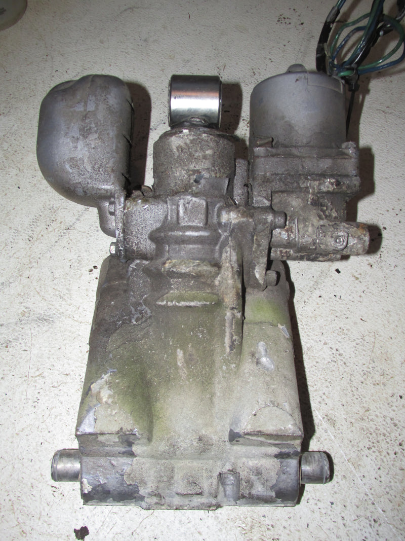 Johnson 90hp 60 Degree 2 Stroke Outboard Tilt Trim Unit (438528)