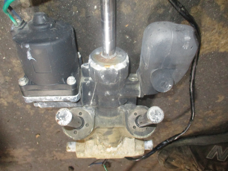 Evinrude Ocean Pro 175hp outboard tilt trim unit