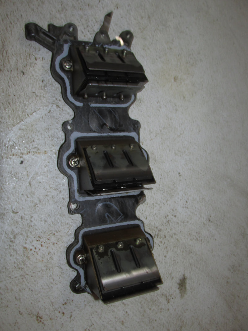 Yamaha 60hp 2 Stroke Outboard Intake Manifold and Reeds (6H2-13610-00)