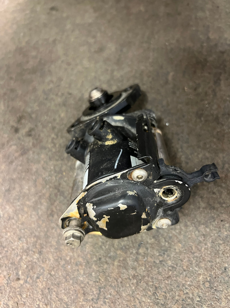 Evinrude Ficht 225hp 2 stroke outboard fuel injector (5004285)